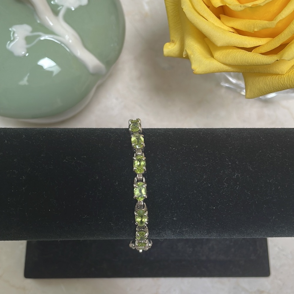 VINTAGE PERIDOT SILVER TENNIS BRACELET